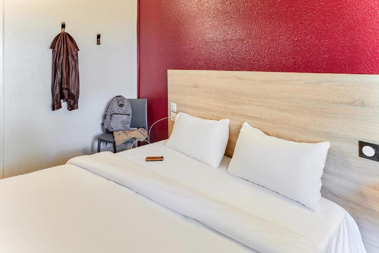 Hotelf1 Frejus Roquebrune Sur Argens Exterior photo