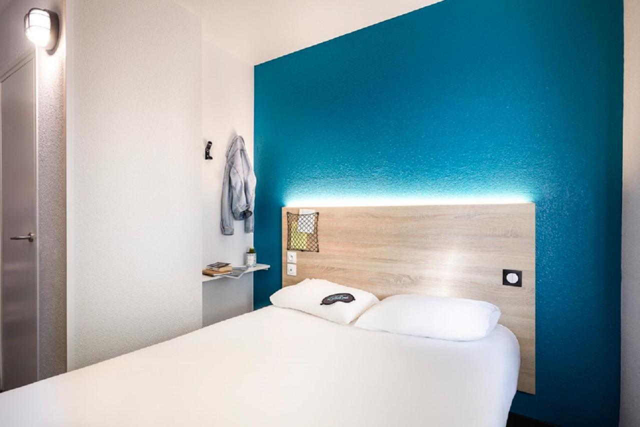Hotelf1 Frejus Roquebrune Sur Argens Exterior photo